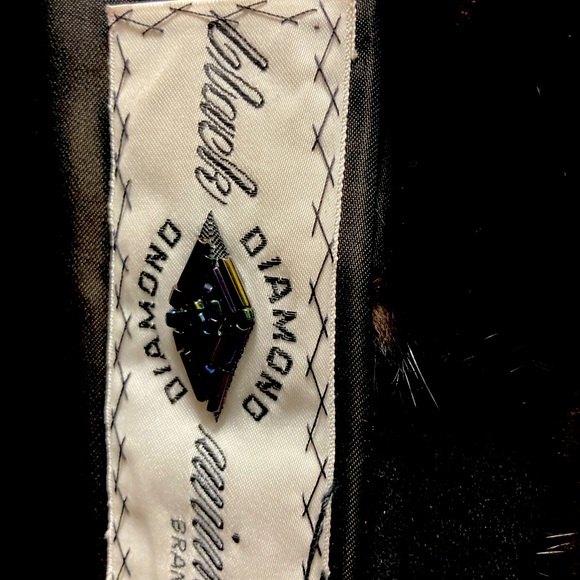 Women’s black mink coat, size medium - Picture 5 of 7